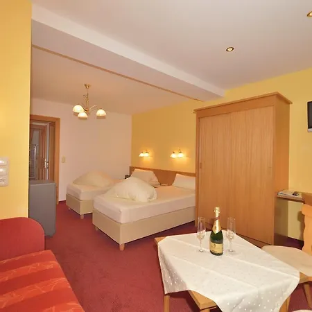 Garni Viktoria Hotel 3*